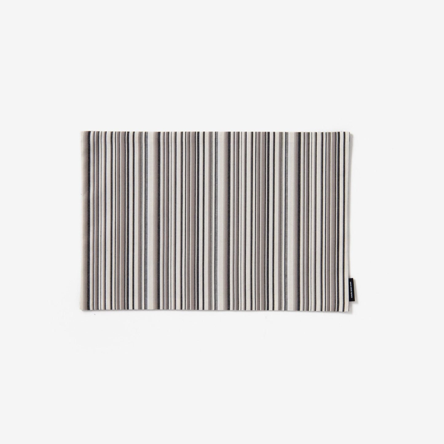 TEA MAT M BLACK WHITE