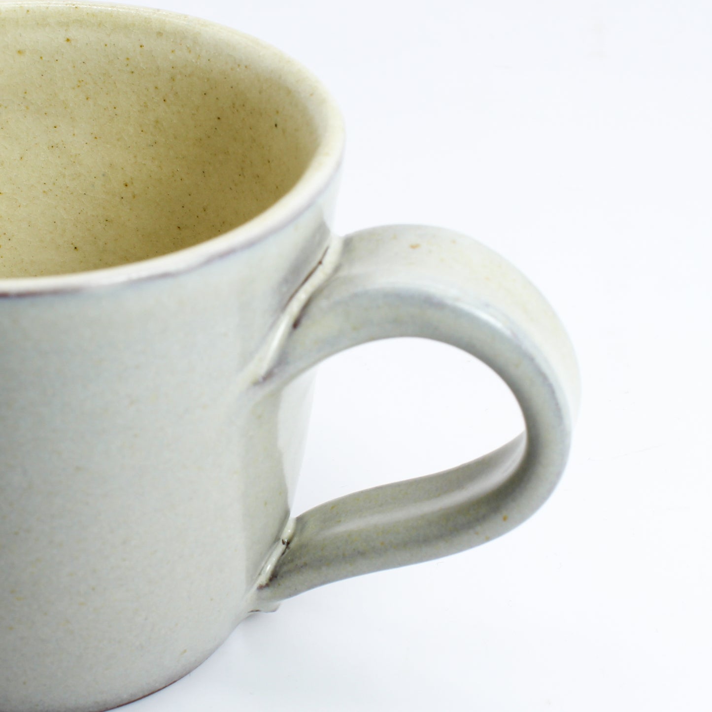 MUG WHITE